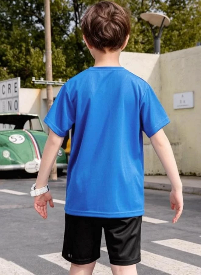 تايك تو مجموعة من تيشيرت بطبعة شعار وشورت